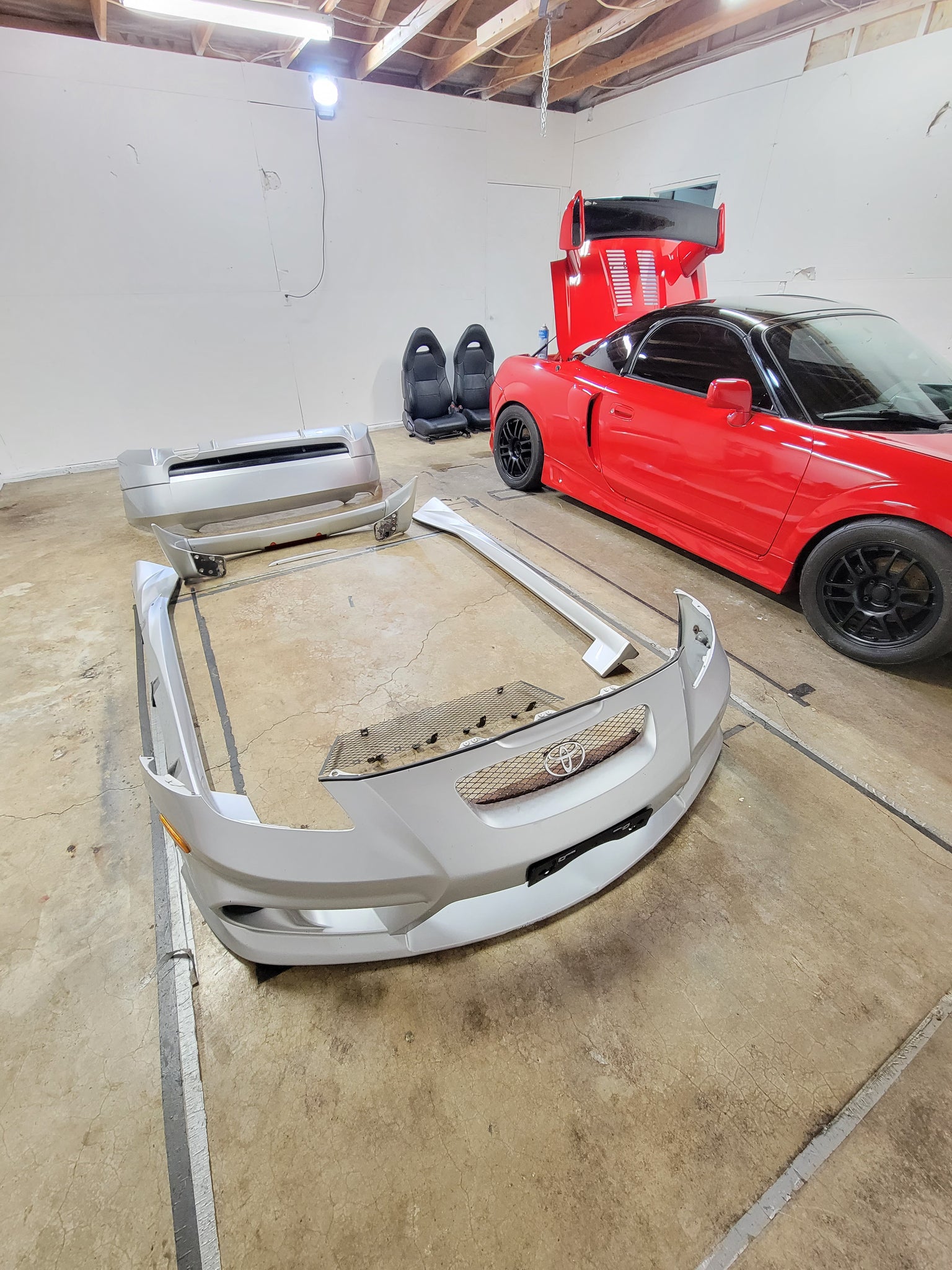 VIP Style Side Skirts For 2000-2005 Toyota Celica - Unpainted Black Polyurethane (PU)
